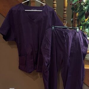 Egg Plant (purple) Women's 3XL Scrub Set